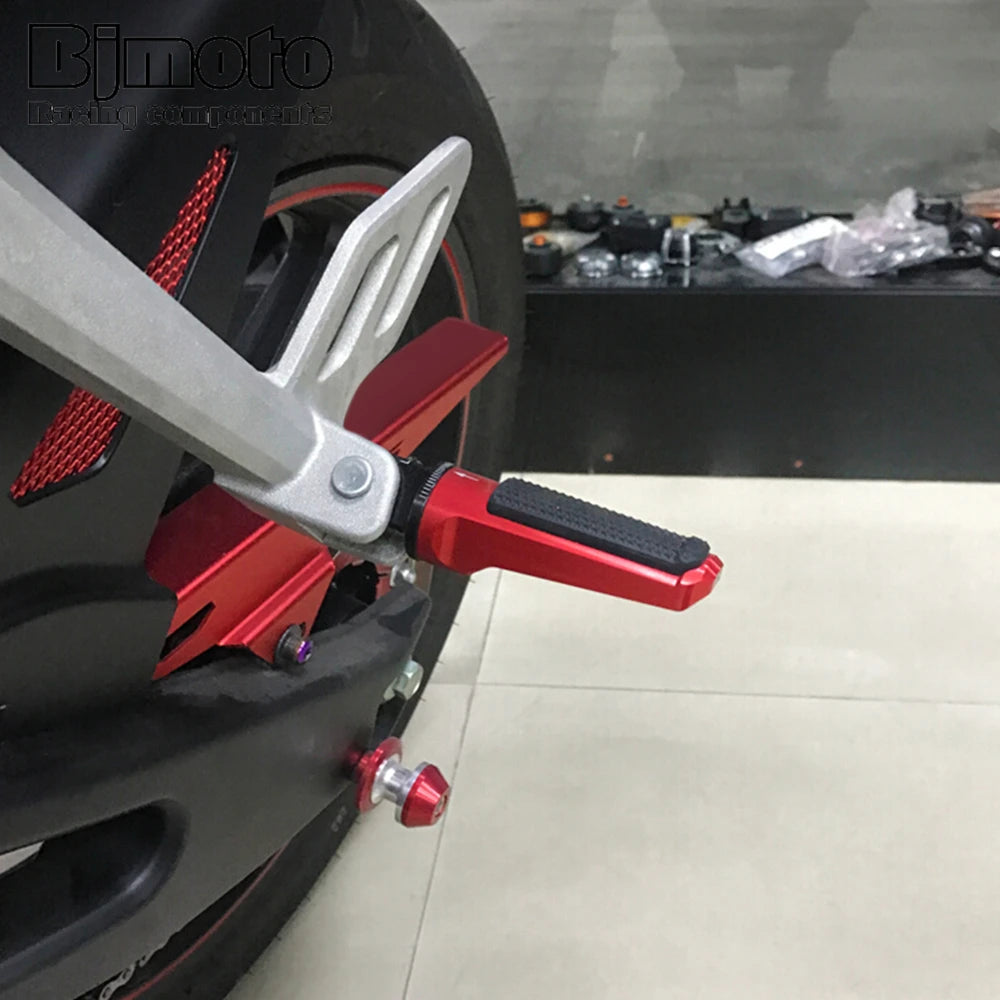 Motorcycle Rear Foot Pegs Passenger For: Xpro X24 / Xpro Roadster 250 / Vitacci GTX 250 / Venom Superbike / Venom X22r Max / Boom Bd250 / Italica Krypto