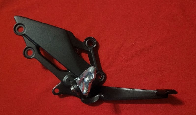 Right Side Rearset w/ Brake Assembly For: Xpro X24 / Xpro Roadster 250 / Vitacci GTX 250 / Venom Superbike / Venom X22r Max / Boom Bd250 / Italica Krypto